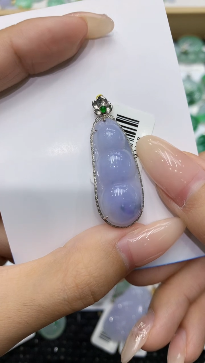 翡翠18K金镶嵌颈饰 111111111111