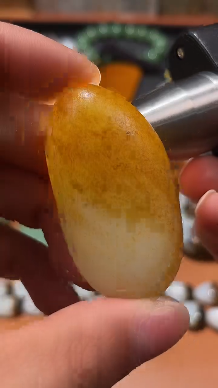 未镶嵌和田玉把件旭****。和田玉