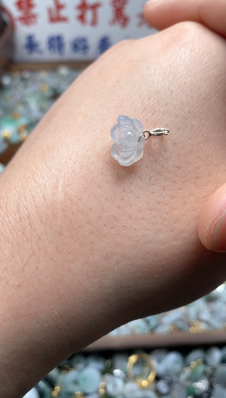 【闪购商品】翡翠颈饰未镶嵌哥哥