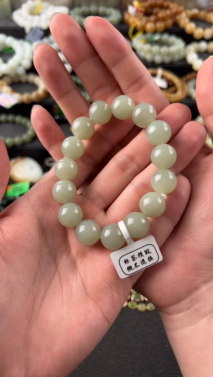 【闪购商品】和田玉手串未镶嵌且末青白手串卡14mm微色差