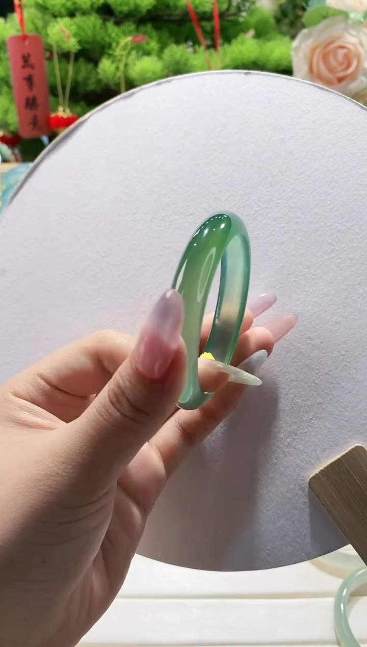 玛瑙/玉髓手镯未镶嵌68-53.1