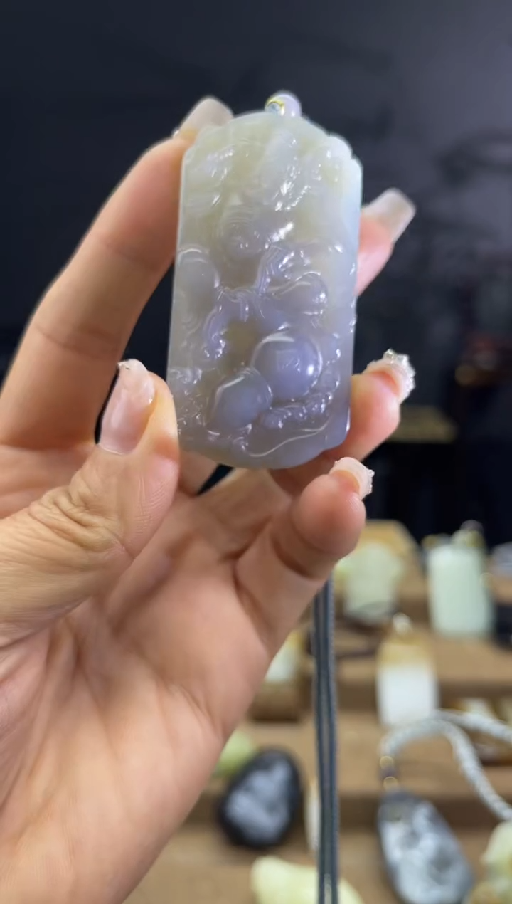 颈饰未镶嵌和田玉1