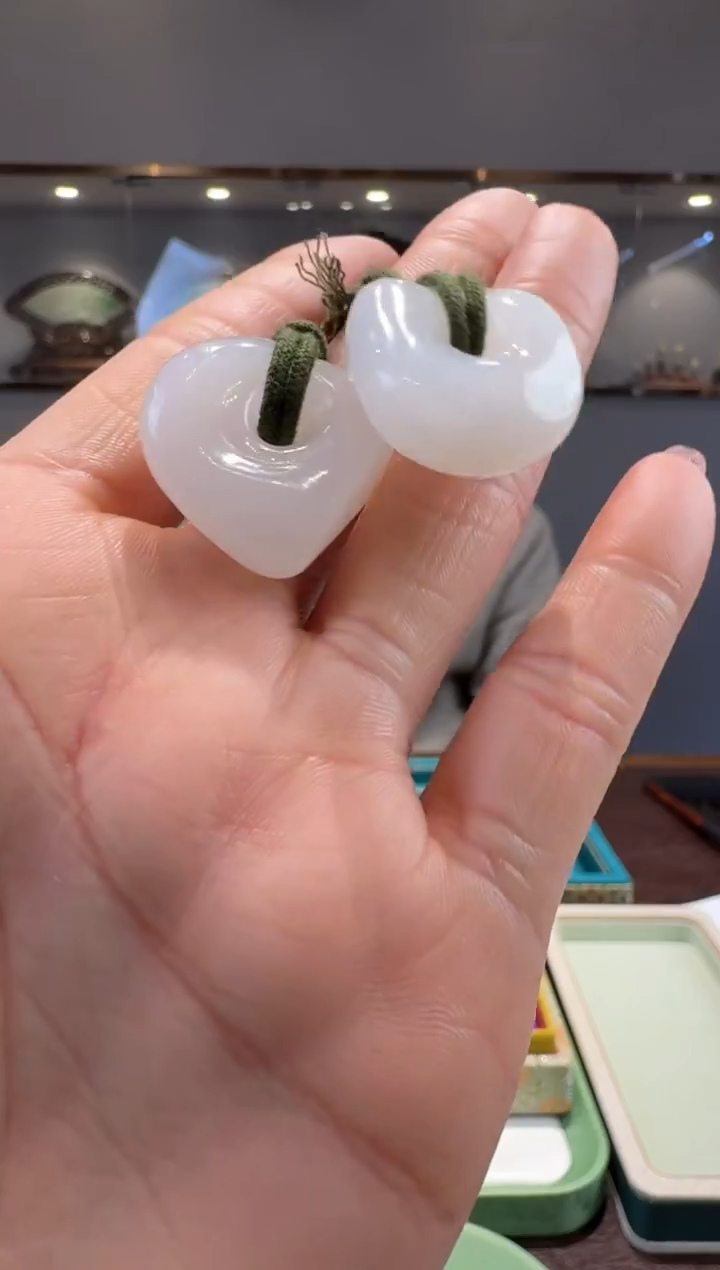 颈饰未镶嵌和田玉65刘洋12.25多样性拍一发一