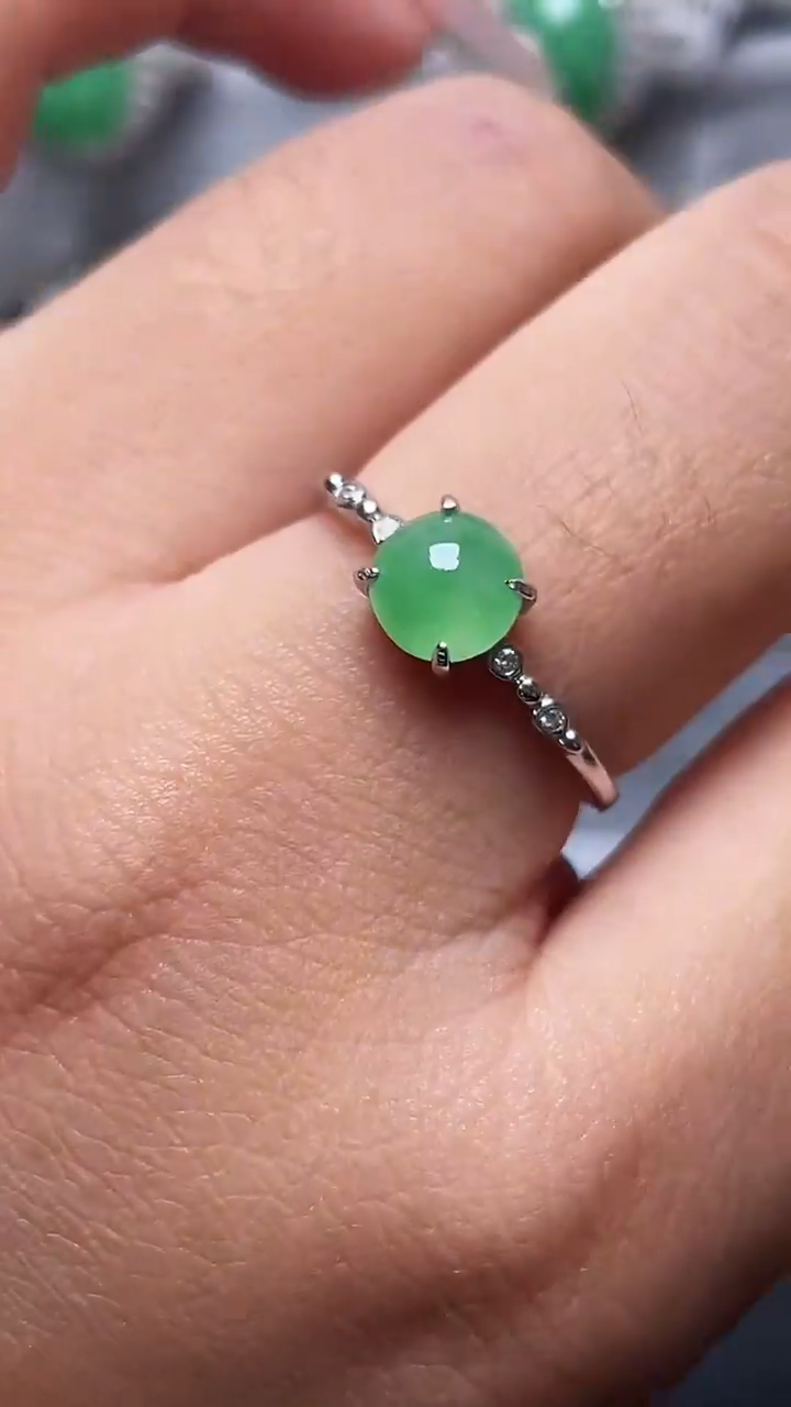 银S925镶嵌戒指翡翠百内无证书