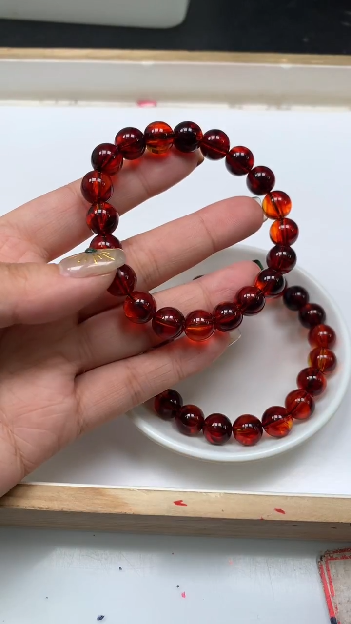 裸石血珀未镶嵌M113 血 珀10mm1条15元