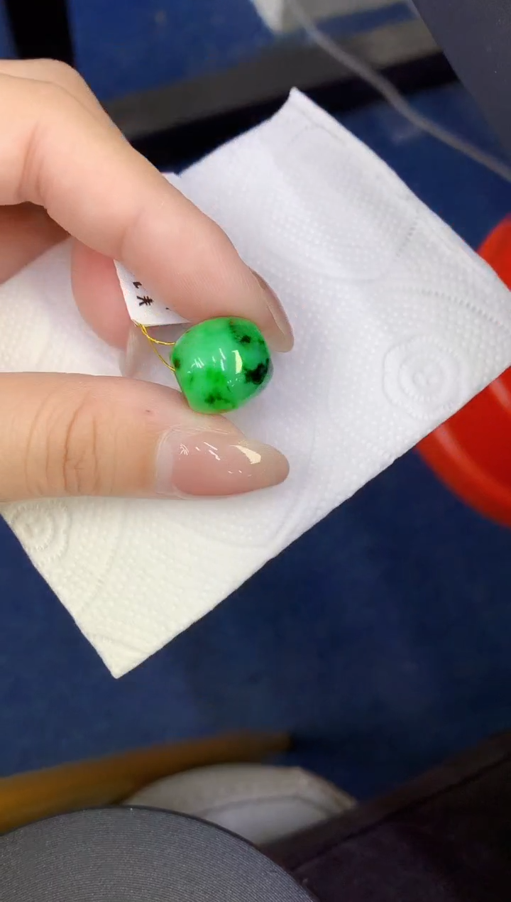 颈饰未镶嵌翡翠缅甸天然翡翠A货