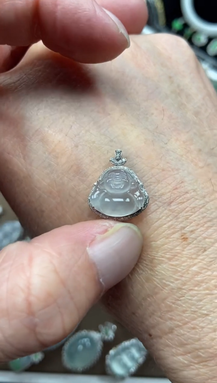 【闪购商品】翡翠吊坠(不含链)18K金镶嵌佛公