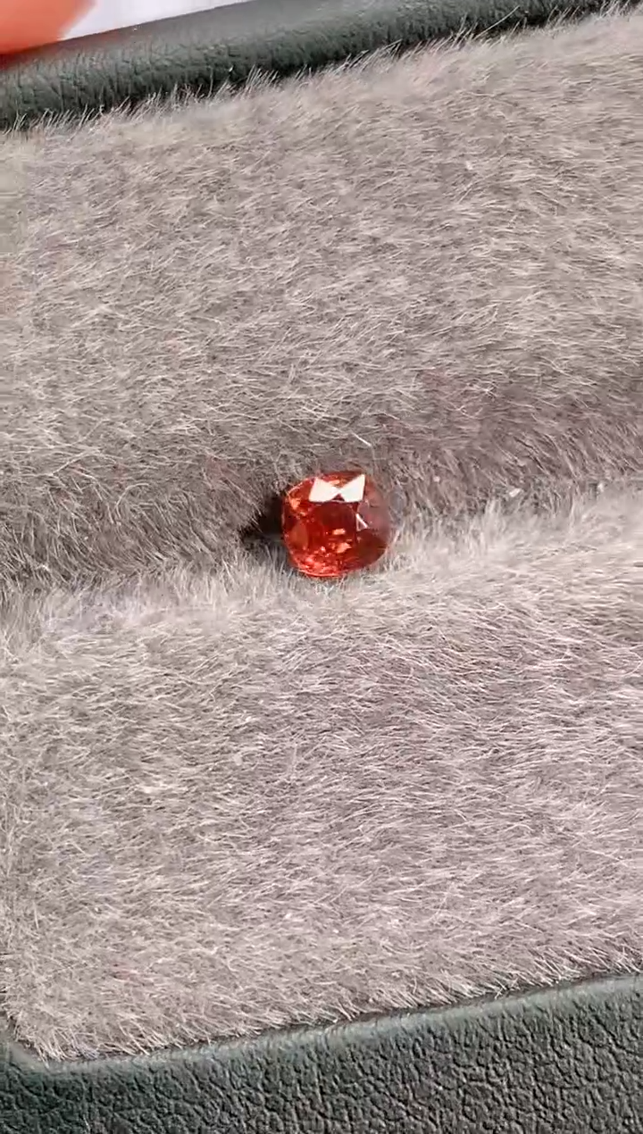 裸石尖晶石0.46-52天然钒尖晶石