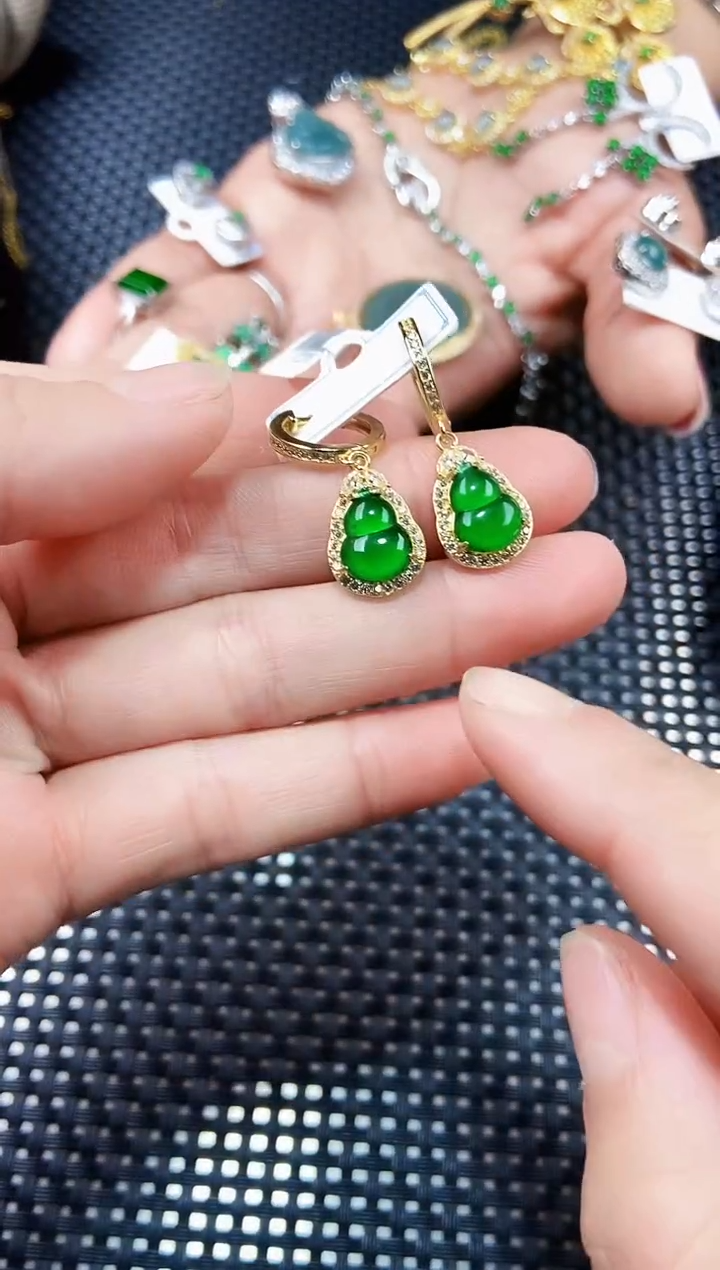 【闪购商品】翡翠耳饰未镶嵌111111111