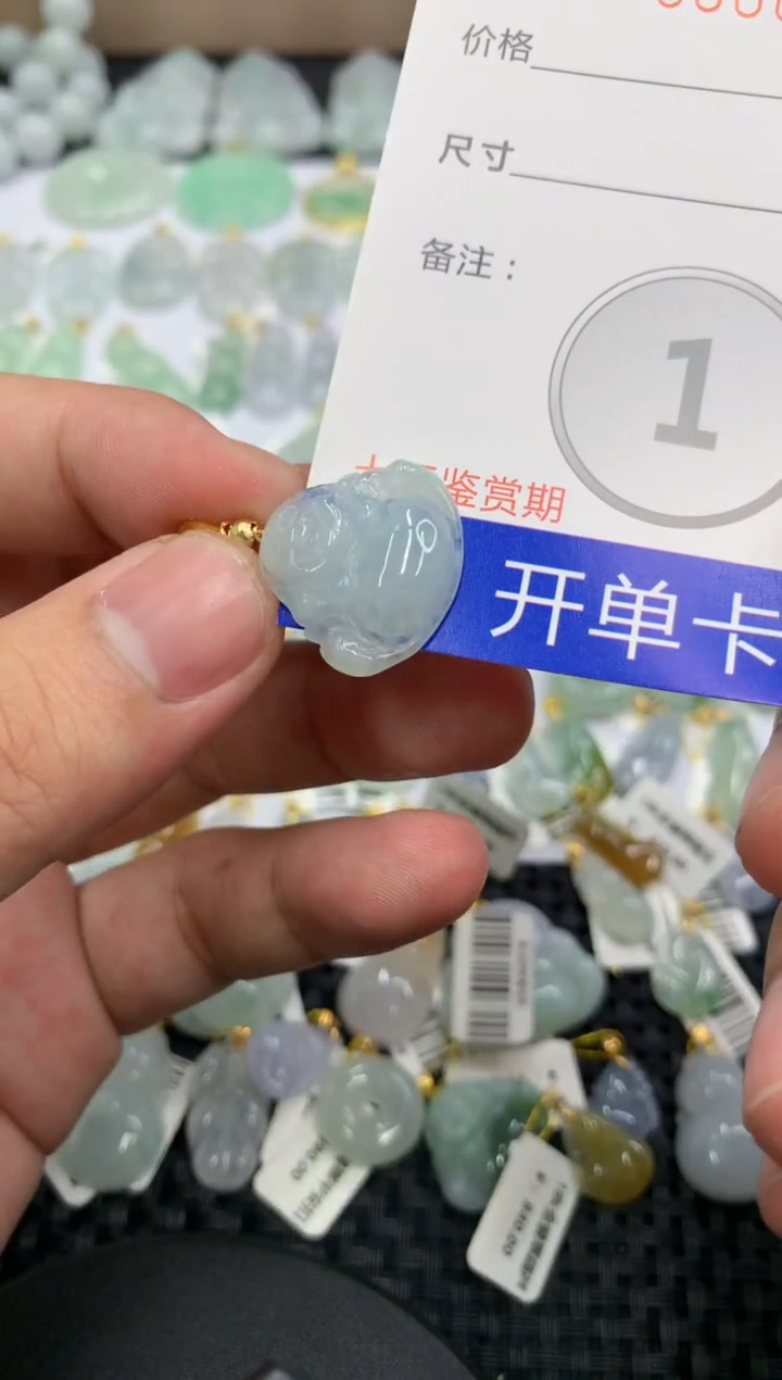 【闪购商品】翡翠颈饰未镶嵌11111111111