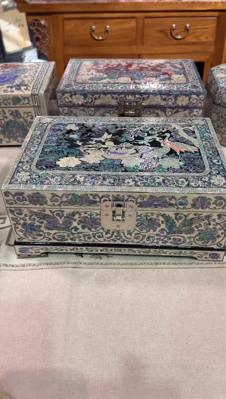 【闪购商品】鱼锁满贝底弘贝雅螺钿漆器文化馆