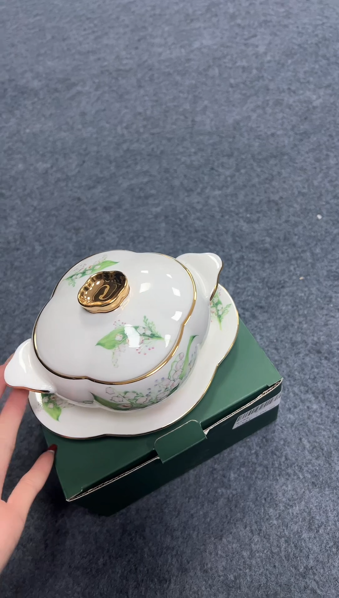 【闪购商品】瓷片新号开播不计成本欢迎点菜！