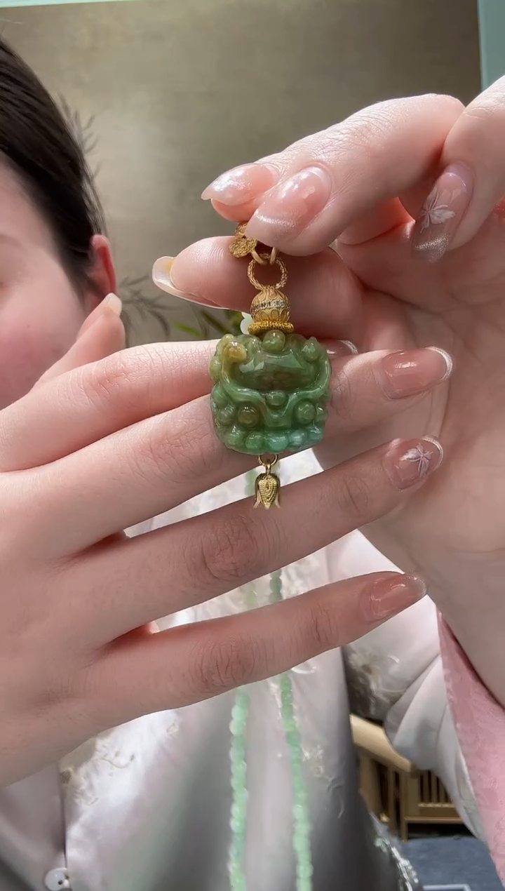 【闪购商品】翡翠颈饰未镶嵌吊坠