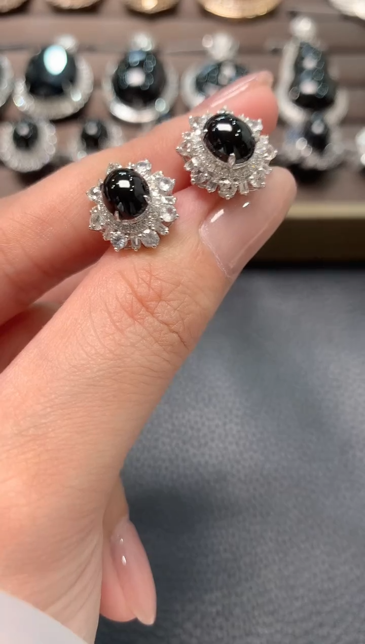 【闪购商品】翡翠耳饰18K金镶嵌A32翡翠