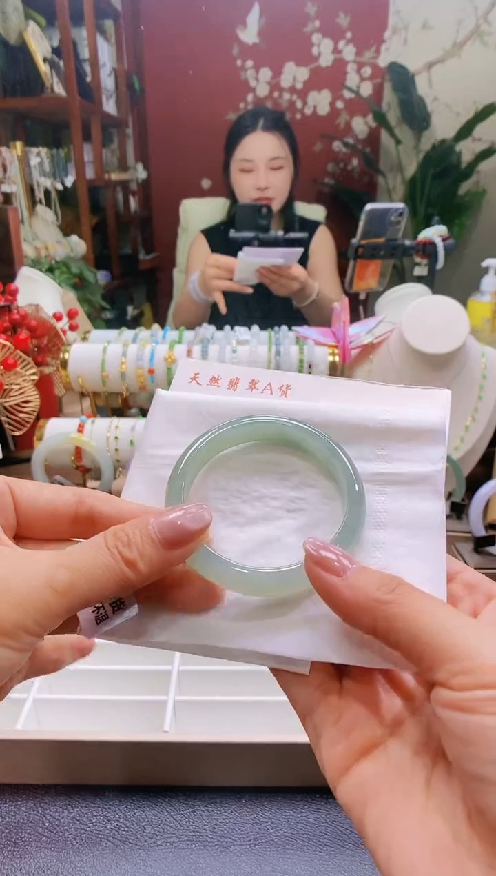 翡翠手镯未镶嵌150号53.3/11.8*6.9