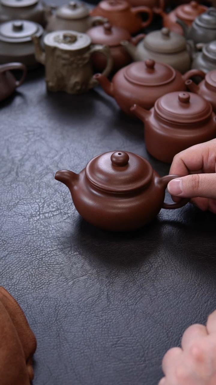 【闪购商品】紫砂茶壶 仿古 紫泥 200C