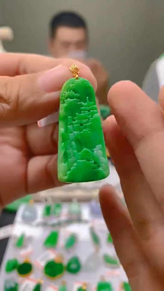 【闪购商品】翡翠颈饰18K金镶嵌新号开播，全场乱卖