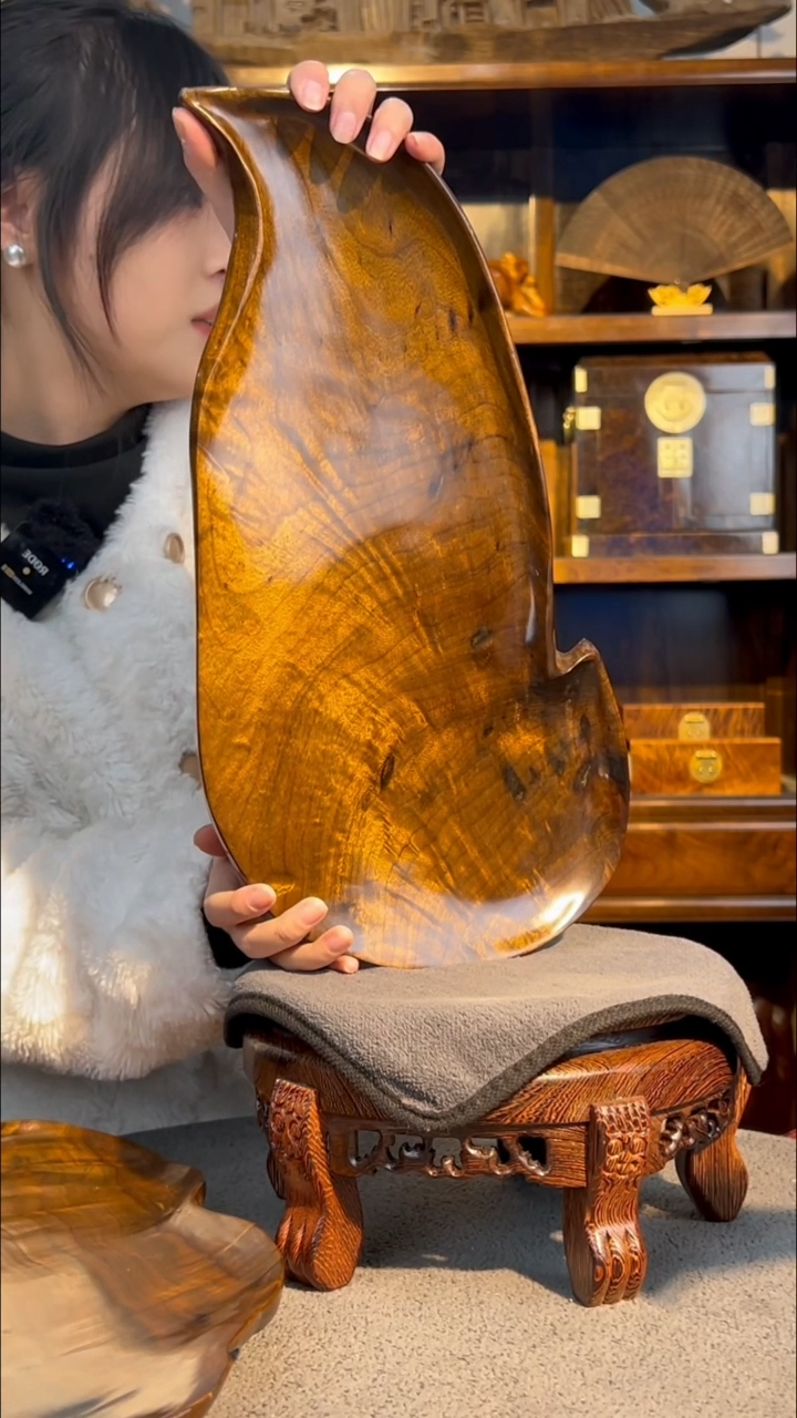 【闪购商品】金丝楠木雕随形果盘6