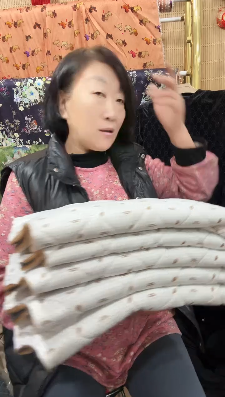 处理石墨烯女士灰色棉裤裁片一条有残（不带腰布）