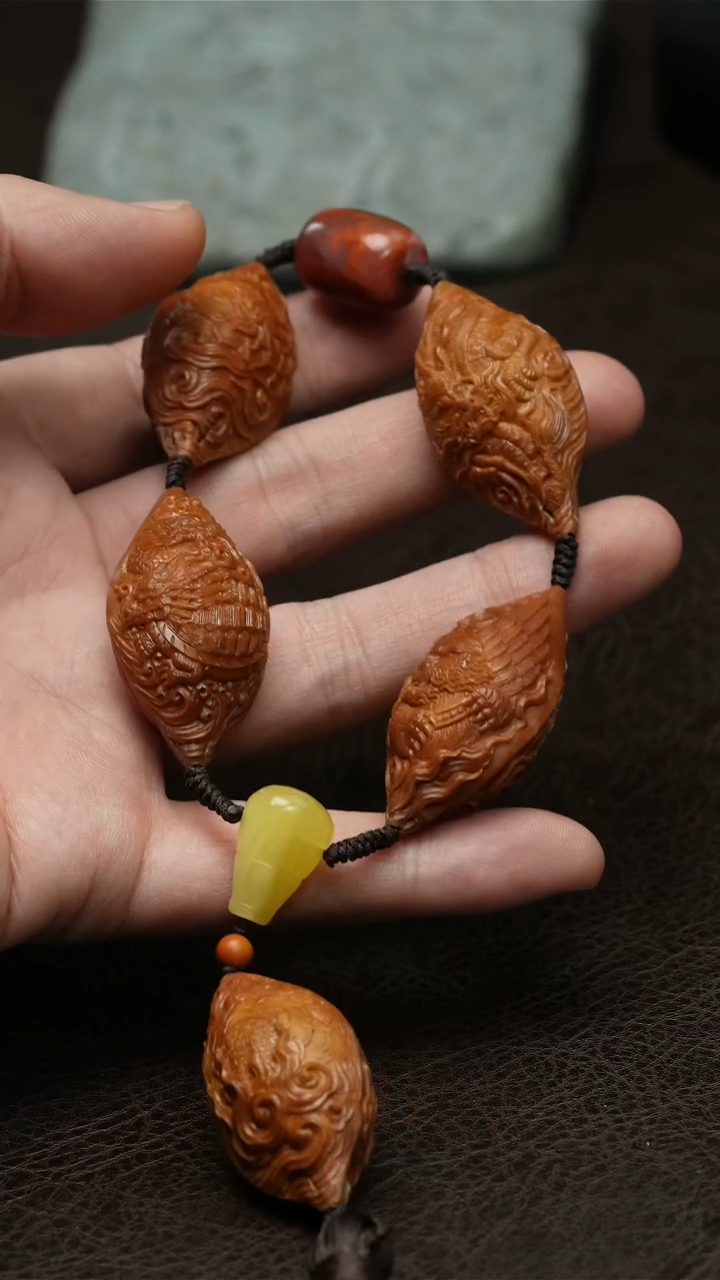 【闪购商品】橄榄核吊坠五方神兽