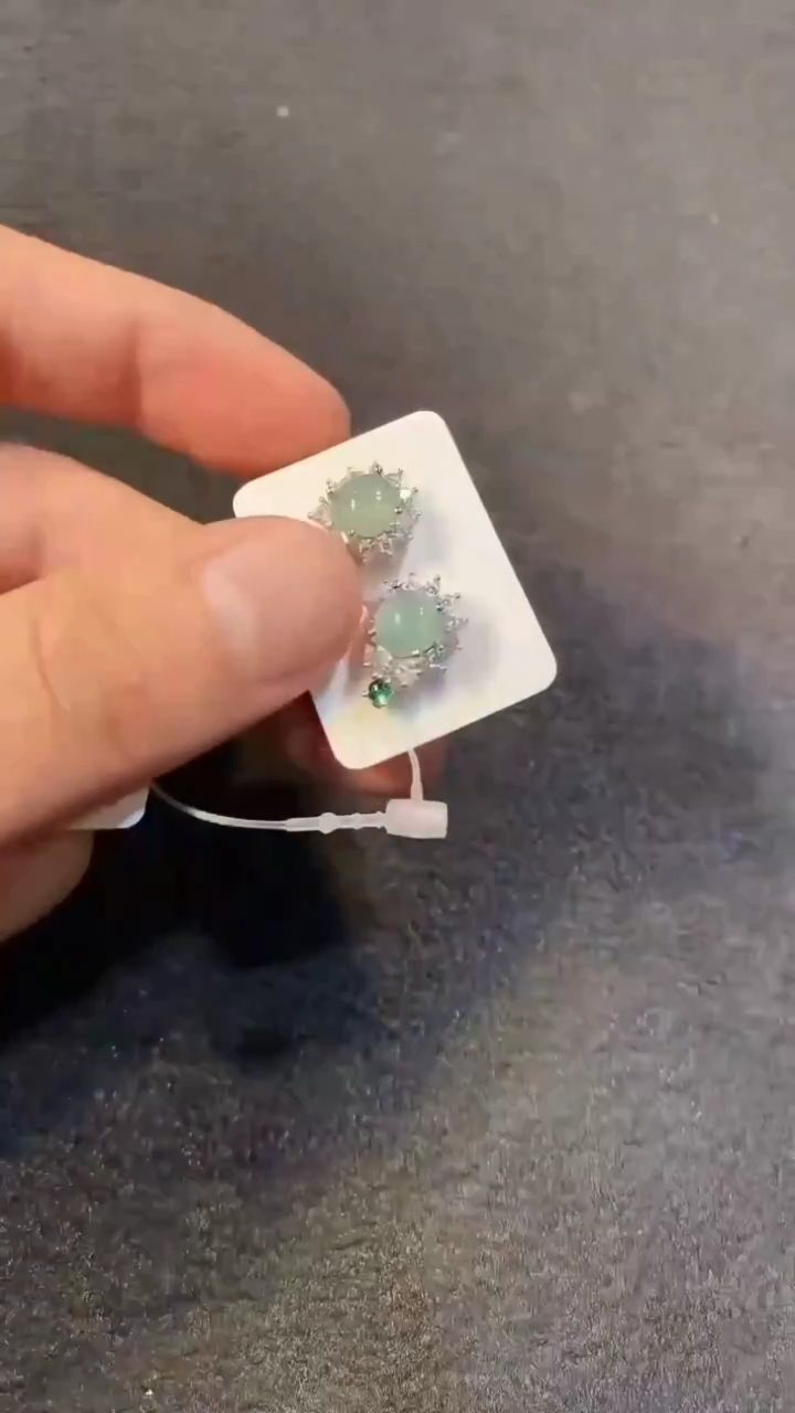 【闪购商品】翡翠耳饰未镶嵌多样性发货不含链其一