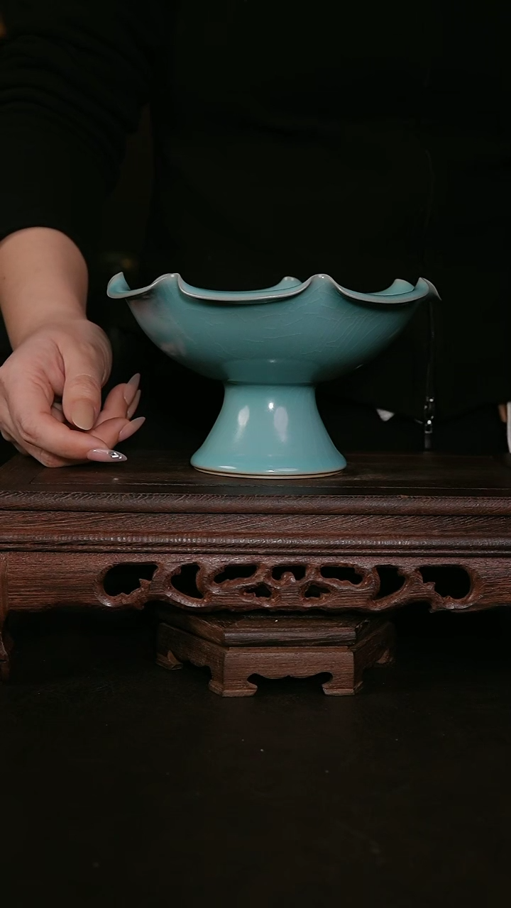 【闪购商品】其他仿古手工高足花口果盘