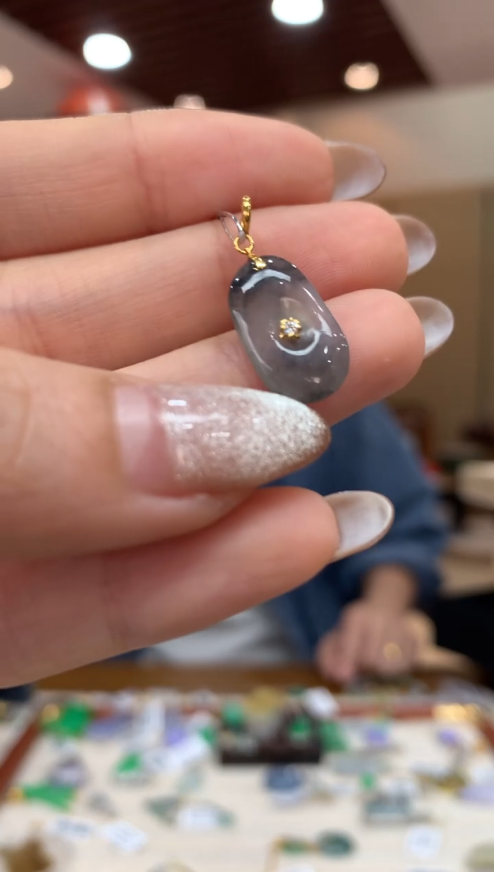 吊坠(不含链)18K金镶嵌翡翠扣子