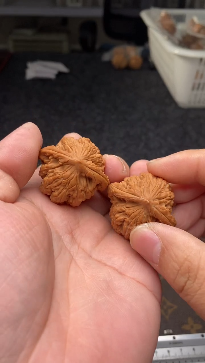 把件文玩核桃B287号39尺虎头