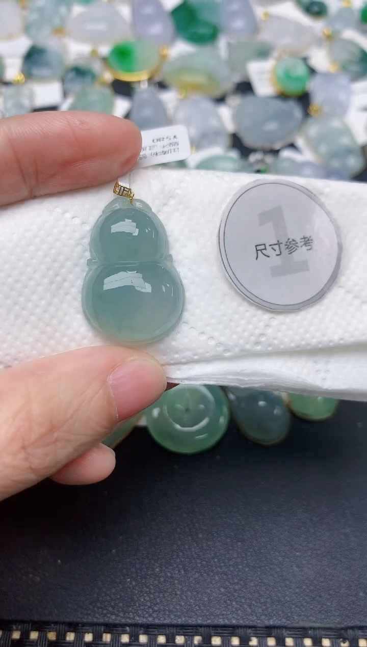 颈饰18K金镶嵌翡翠天然缅甸A货翡翠