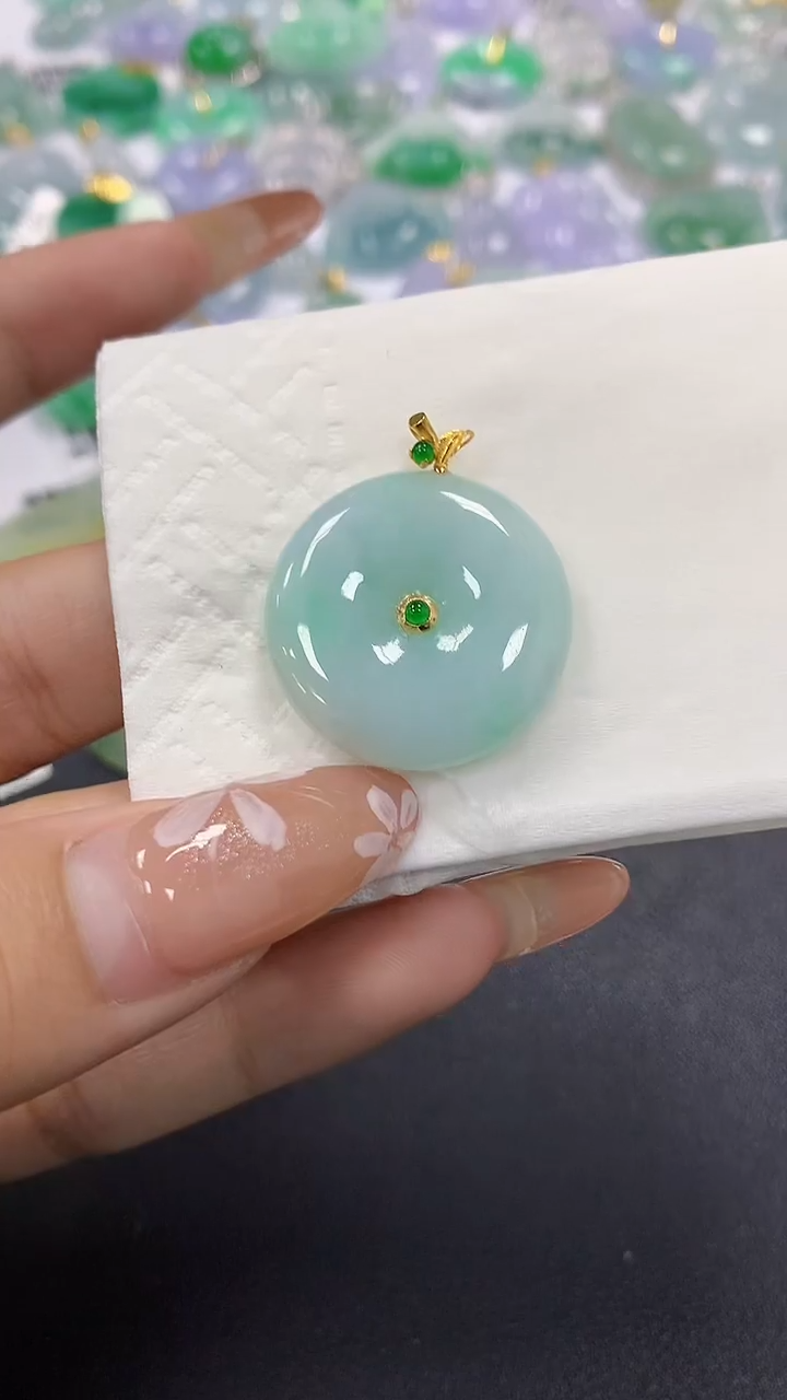 颈饰18K金镶嵌翡翠a货假一赔三支持复检百元上9元证书费自理