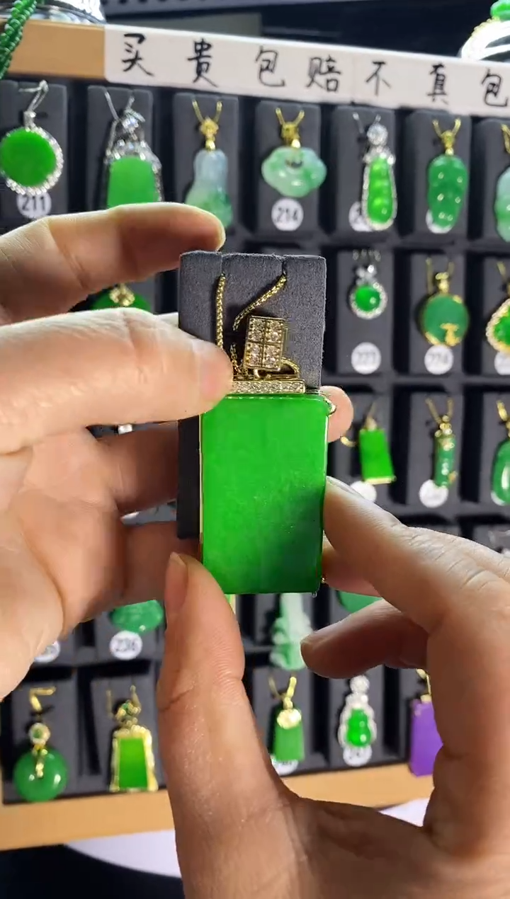 【闪购商品】翡翠耳饰银S925镶嵌218....