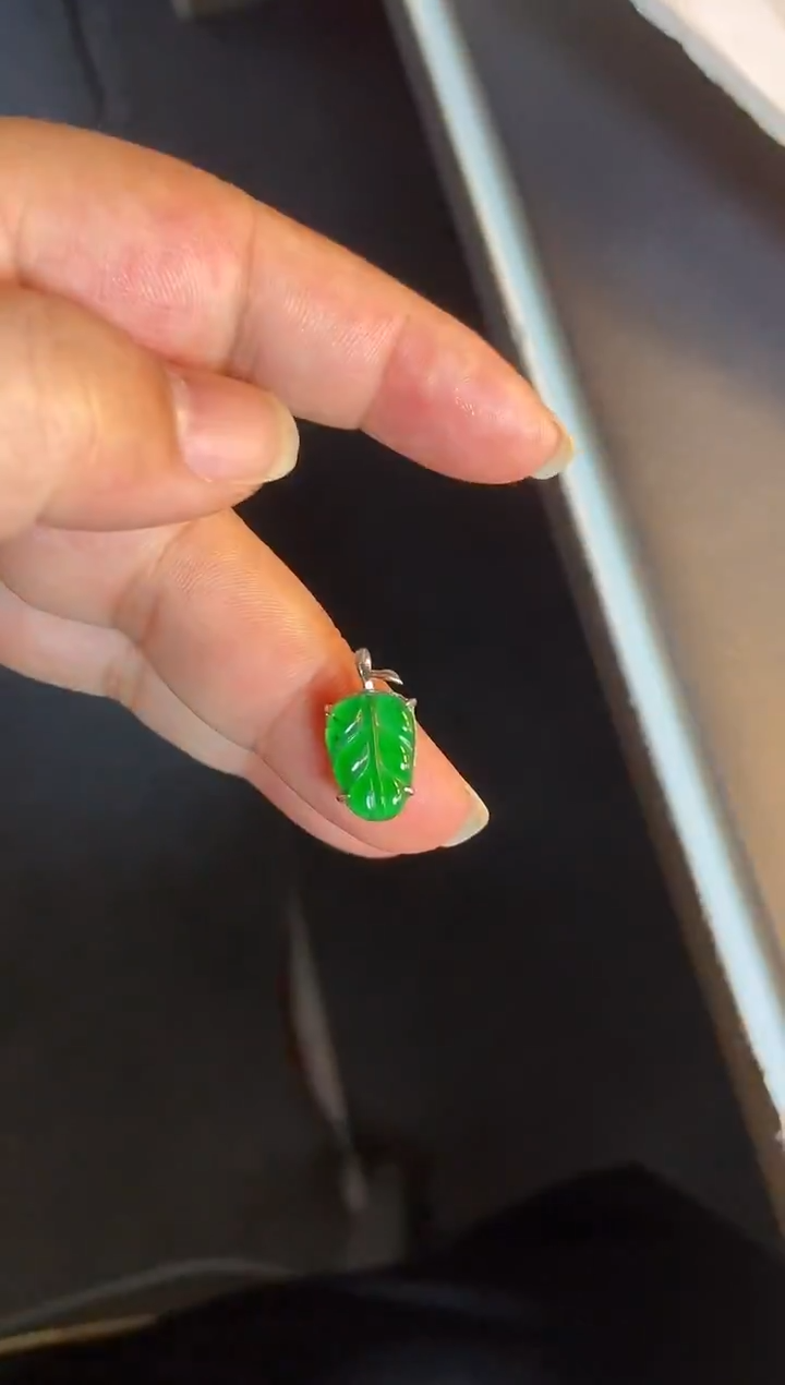 吊坠(不含链)银S925镶嵌翡翠1