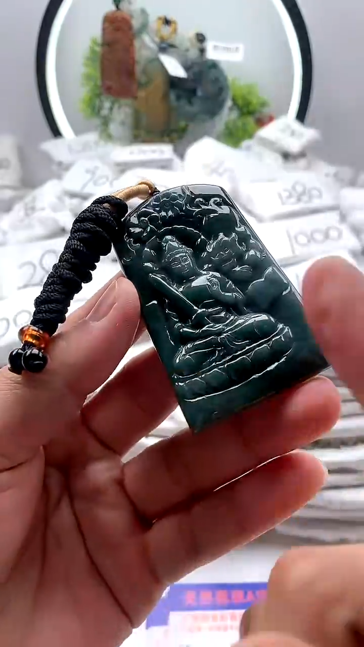 【闪购商品】翡翠颈饰未镶嵌文殊