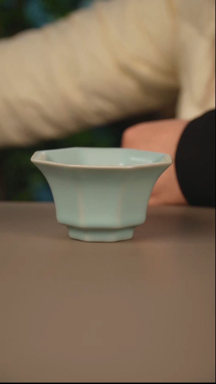 不开片八方杯微暇