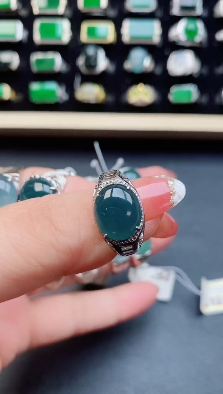 【闪购商品】翡翠戒指银S925镶嵌5850