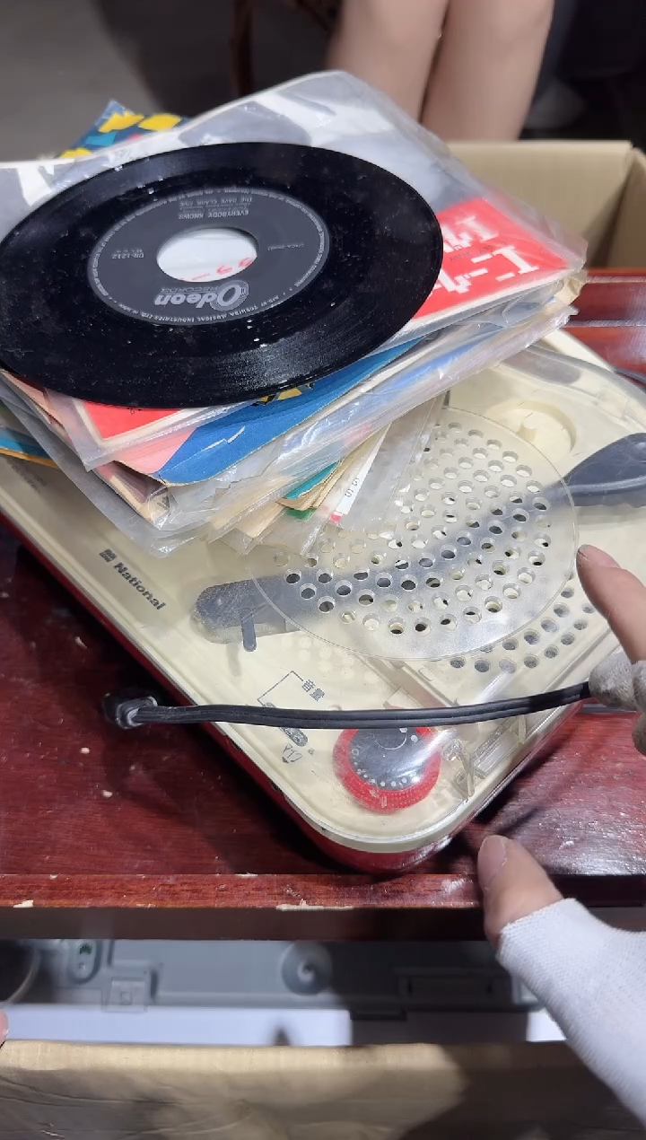 瓷片热**众  182中古商品，瑕疵品，不保好坏。