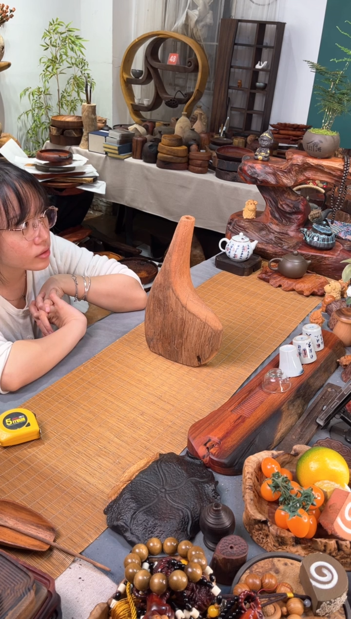 老挝花梨随形花器