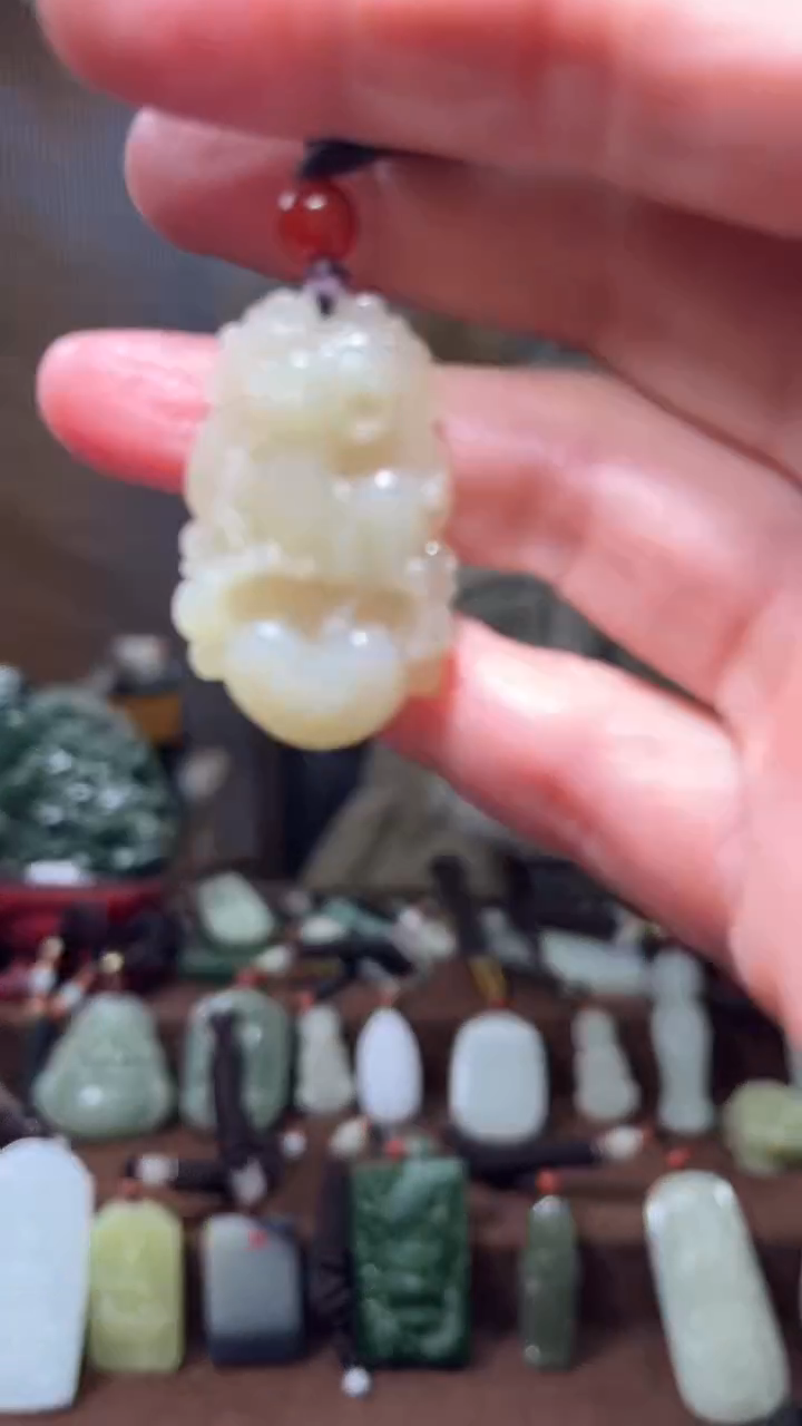 颈饰未镶嵌和田玉·