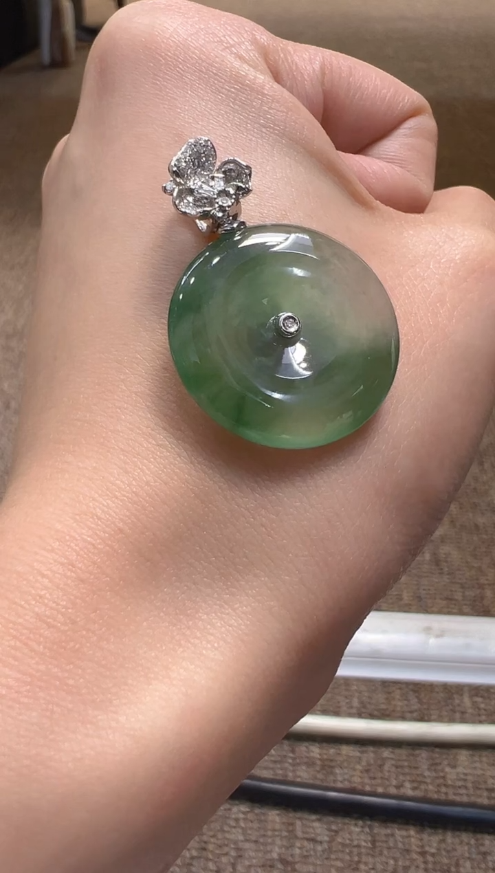 【闪购商品】翡翠吊坠(不含链)18K金镶嵌多样性团购发一件