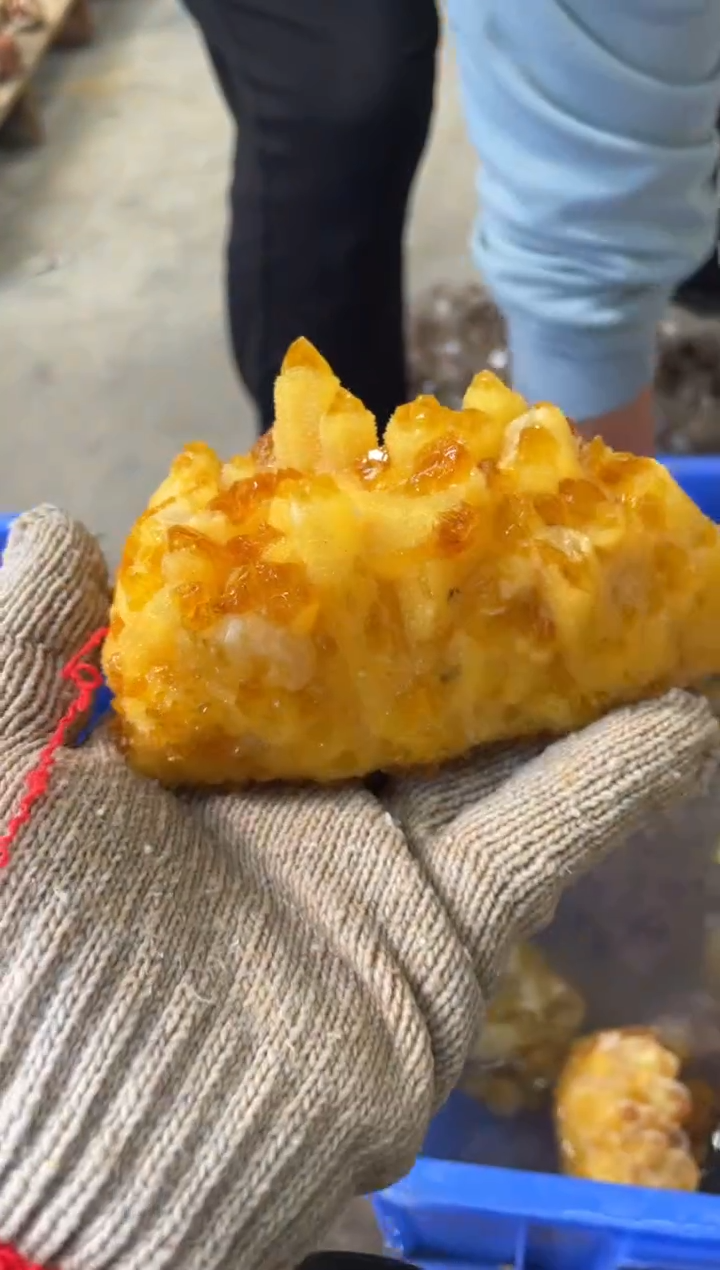 【闪购商品】黄晶原石未镶嵌天然黄水晶原石摆件