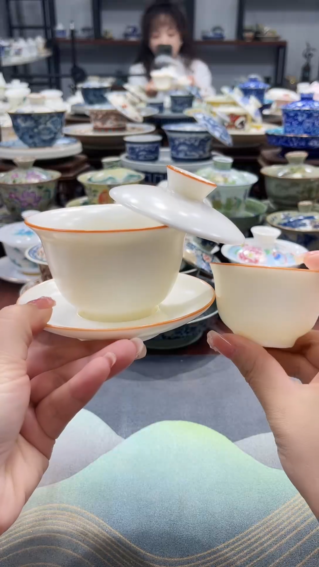 汝窑纯白元宝盖碗+1杯