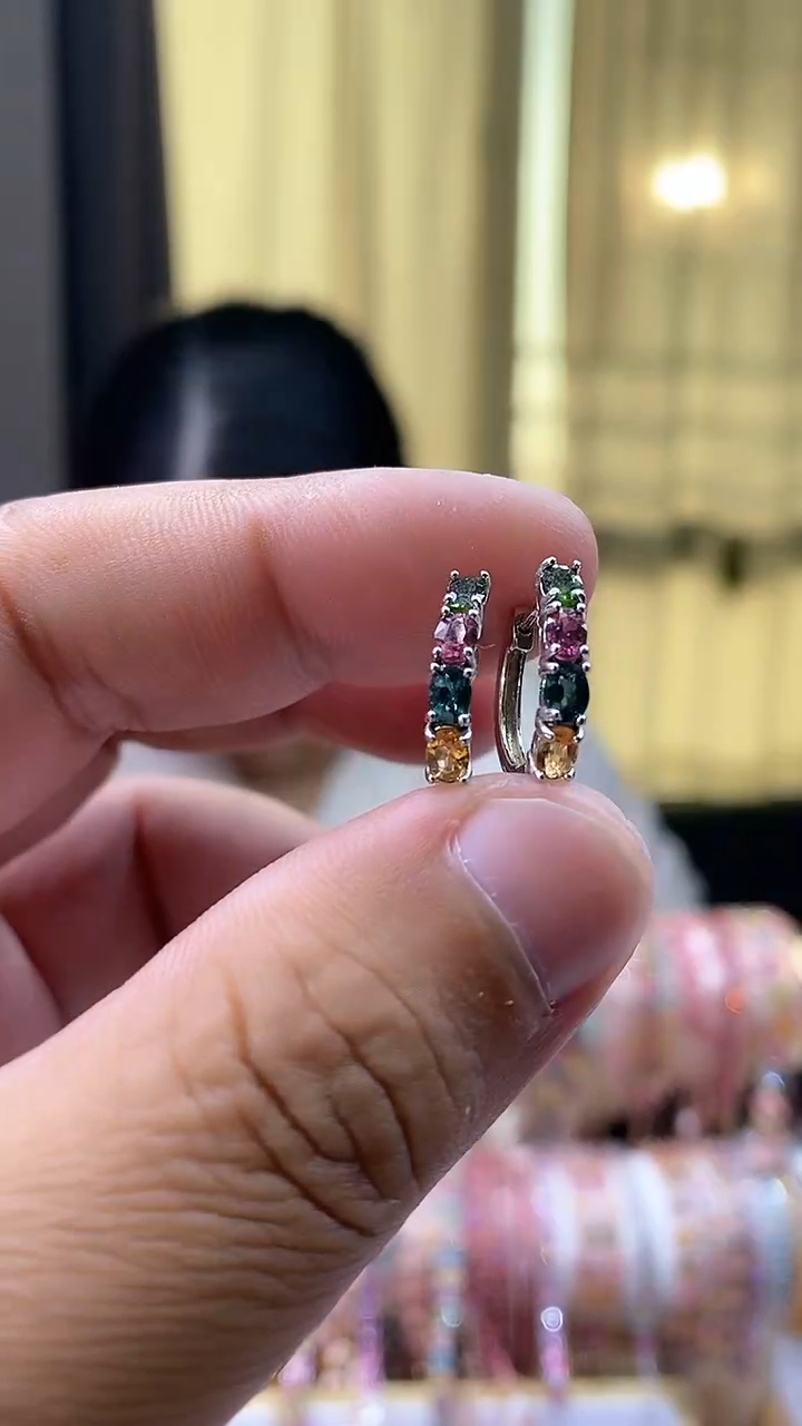 【闪购商品】碧玺耳扣银S925镶嵌15615655665156