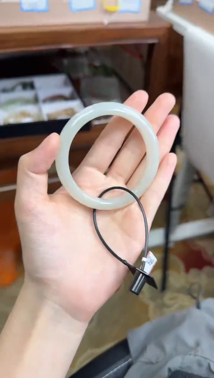 未镶嵌手镯和田玉57