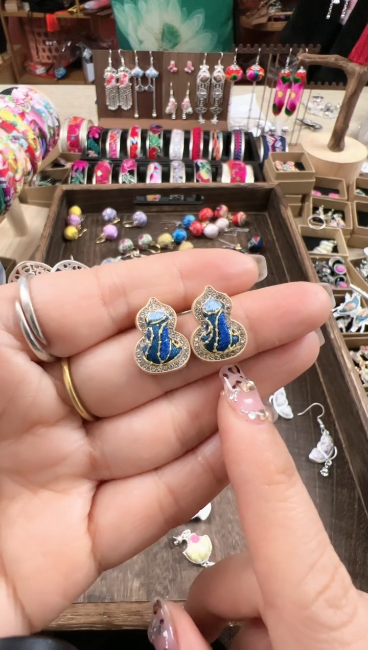 【闪购商品】织绣民族风老绣饰品554