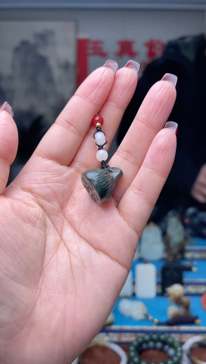 【闪购商品】和田玉挂件未镶嵌1