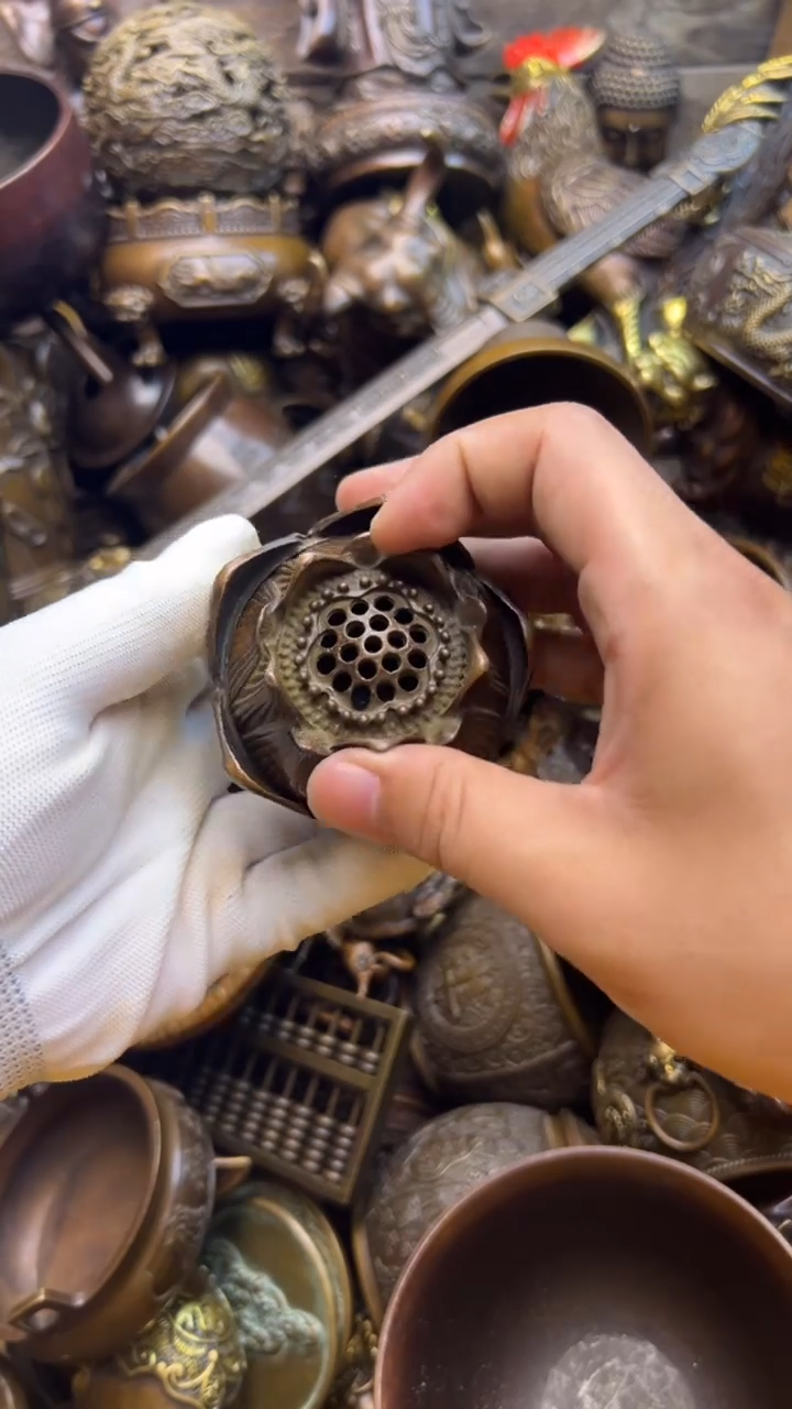 精美铜器，点击下单