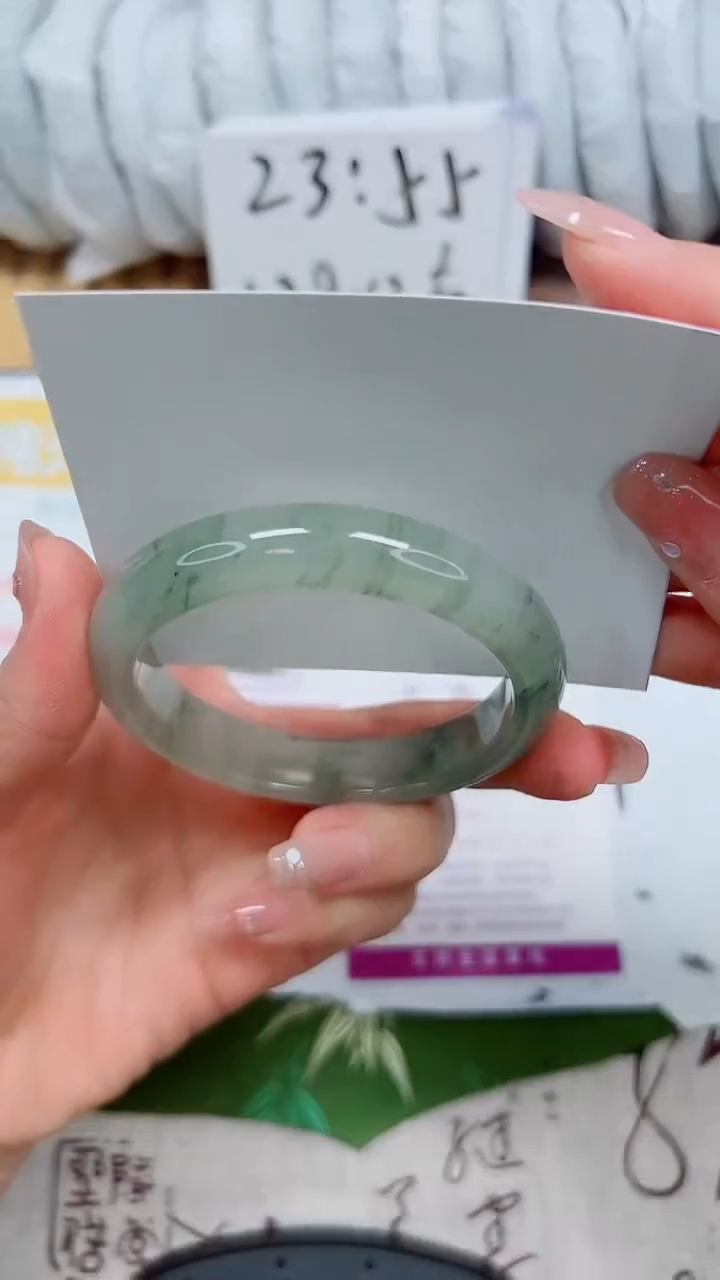 【闪购商品】石英质玉手镯未镶嵌K143-56