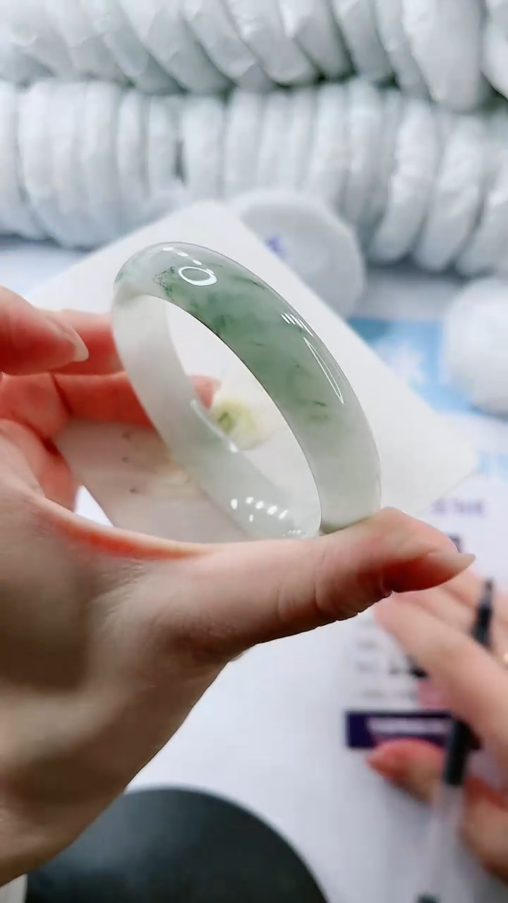 【闪购商品】石英质玉手镯未镶嵌多样性发货L260