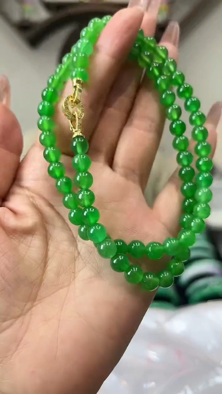 【闪购商品】砖雕闪42 高冰果阳绿手串