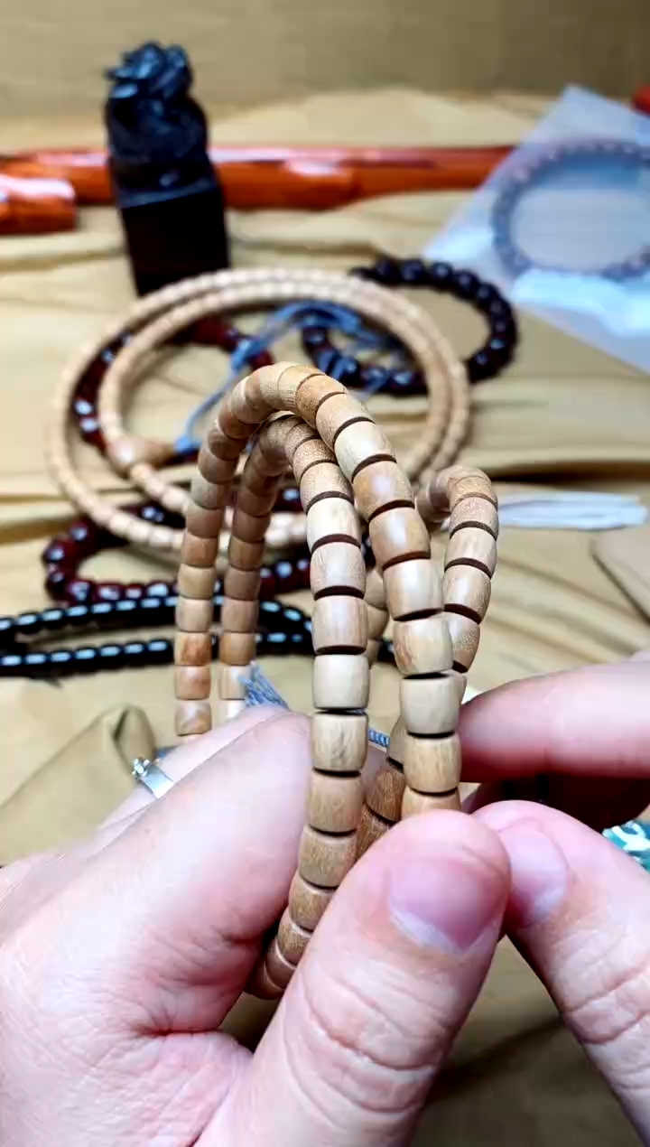 檀香木老山檀香超精工（其一）